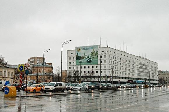 «Ъ»: в Москве водителей без пропусков будут штрафовать с помощью дорожных камер