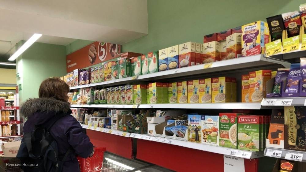 Российские производители просят вернуть продуктовые карточки для малоимущих
