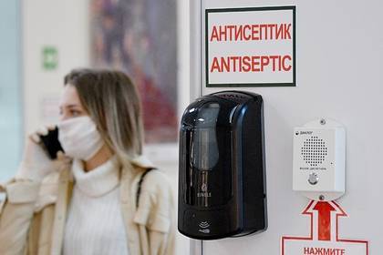Россиян предупредили об опасности самодельного антисептика