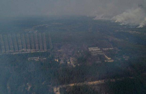 Открытого огня в зоне Чернобыльской АЭС больше нет — Зеленский