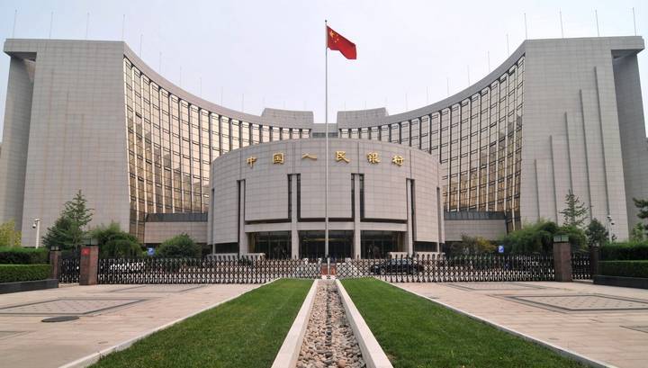 ЦБ Китая снизил ставку по среднесрочным кредитам до рекордно низкого уровня