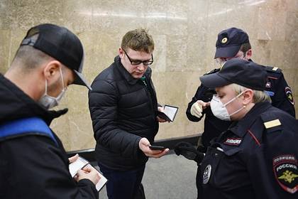 В московском метро начали проверять электронные пропуска