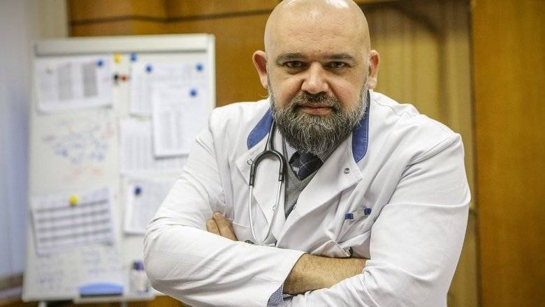 Главврач больницы в Коммунарке сообщил о своем выздоровлении от коронавируса