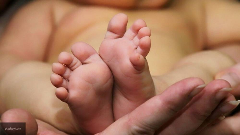 Женщина из США родила ребенка во время медикаментозной комы из-за COVID-19
