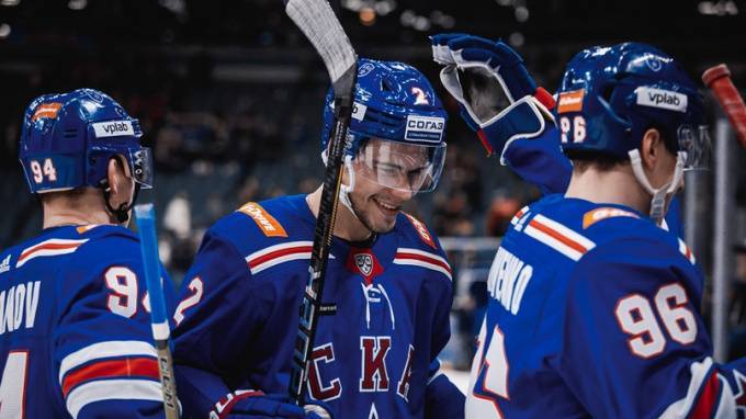 Руководство "Оттавы Сенаторз" заявило, что защитник СКА Артем Зуб готов к переезду в НХЛ