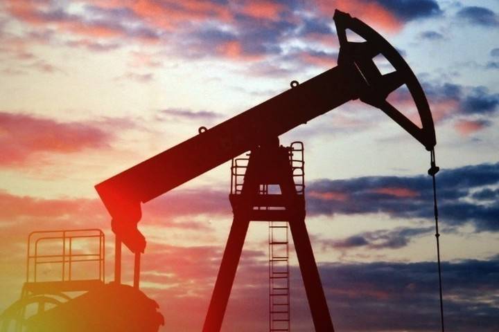 Эр-Рияд назвал условие снижения добычи нефти более чем на 20 млн б/с