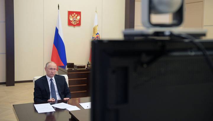Путин выступит в начале совещания с членами правительства