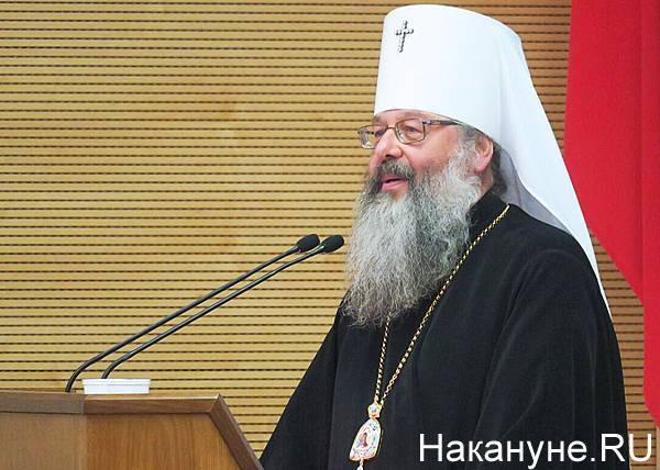 Митрополит Кирилл призвал жителей Екатеринбурга не посещать церковь в Пасху