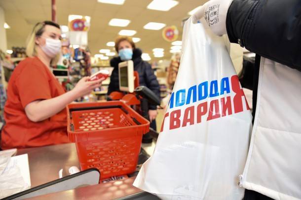 Более полутысячи жителей Коми получили поддержку от волонтерского центра «Единой России»