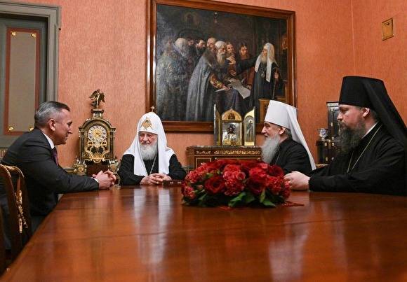 Губернатор Тюменской области запретил посещать церкви, святые места и кладбища