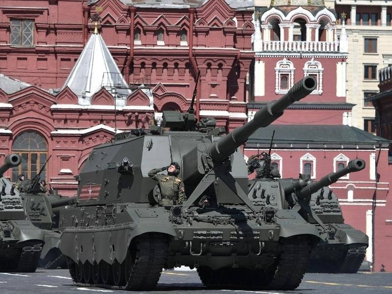 Руководители ветеранских организаций попросили Путина перенести парад Победы