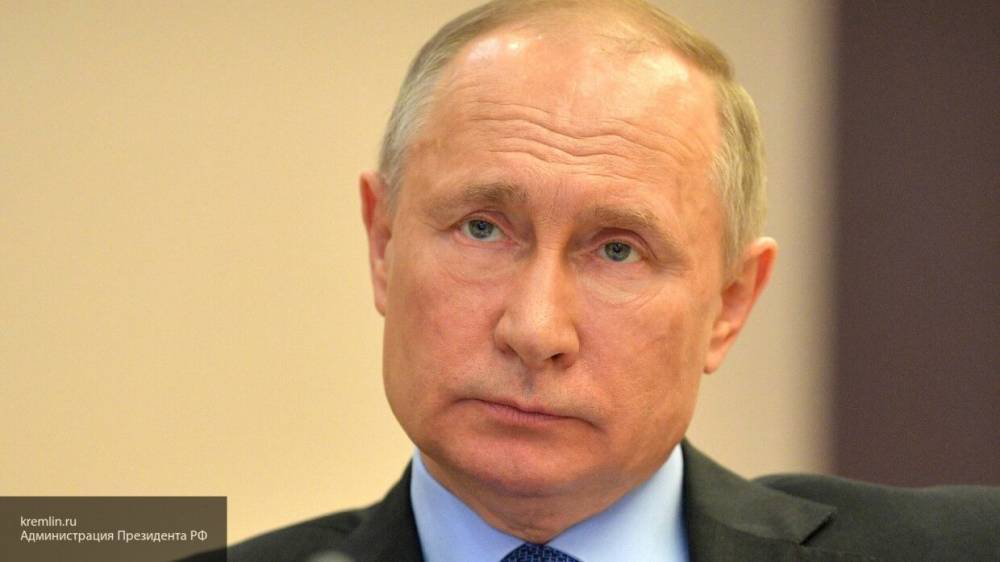 Путин: список пострадавших от COVID-19 отраслей следует расширить