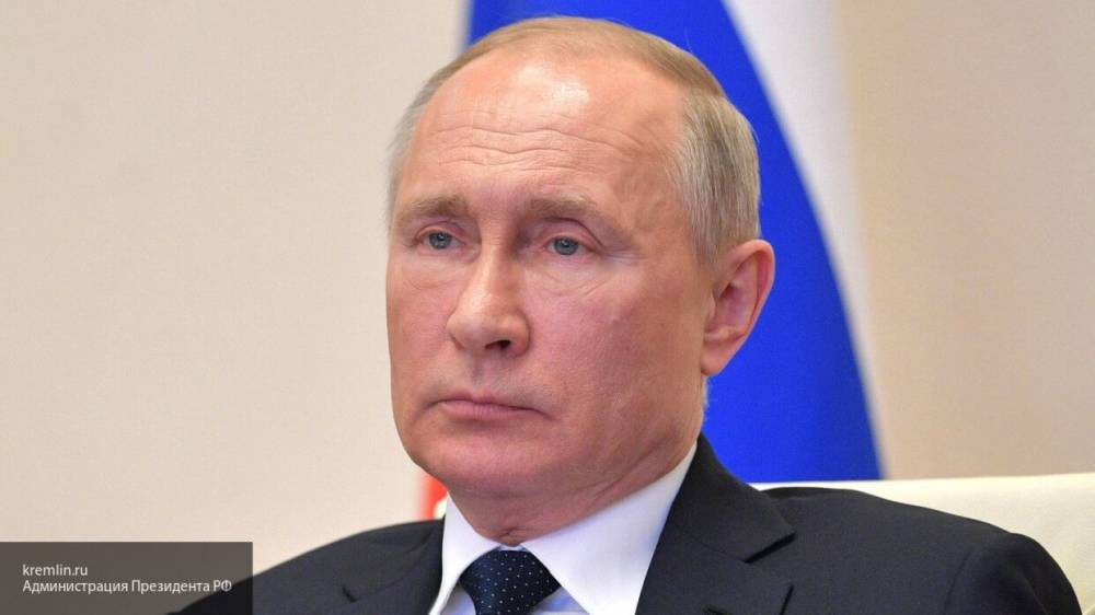 Путин поручил проследить за трудовыми правами российских граждан, работающих удаленно