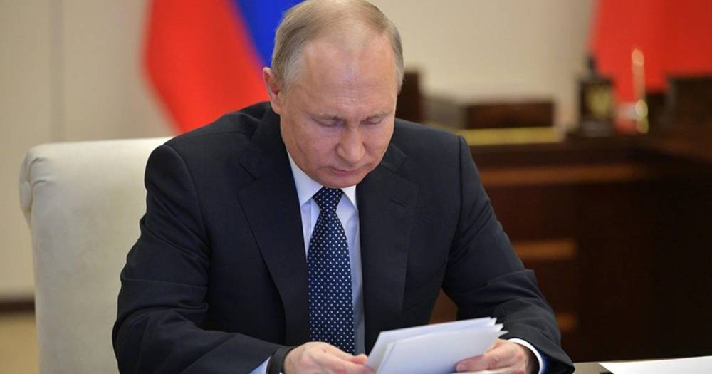 Путин потребовал направить 23 млрд пострадавшей от COVID авиаотрасли