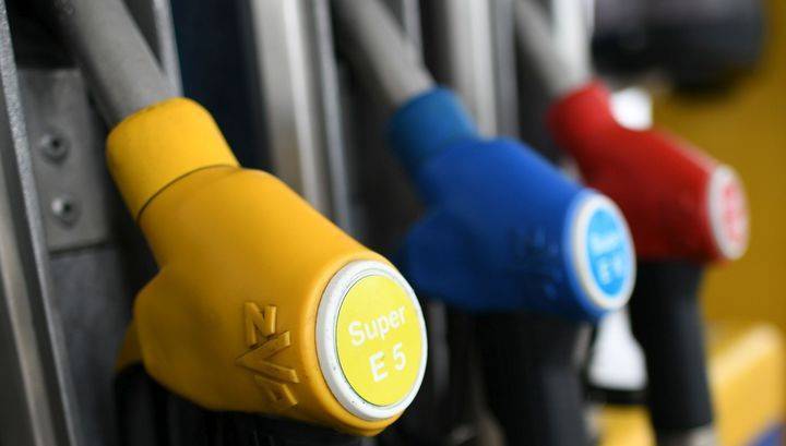 Продажи бензина в Испании упали на 84%
