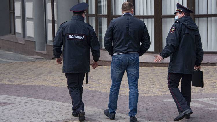 "Охота" на неизолированных: в Крыму на улицы вышли усиленные патрули