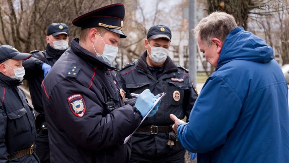 ФАН отправился в рейд с полицией искать нарушителей самоизоляции в Москве
