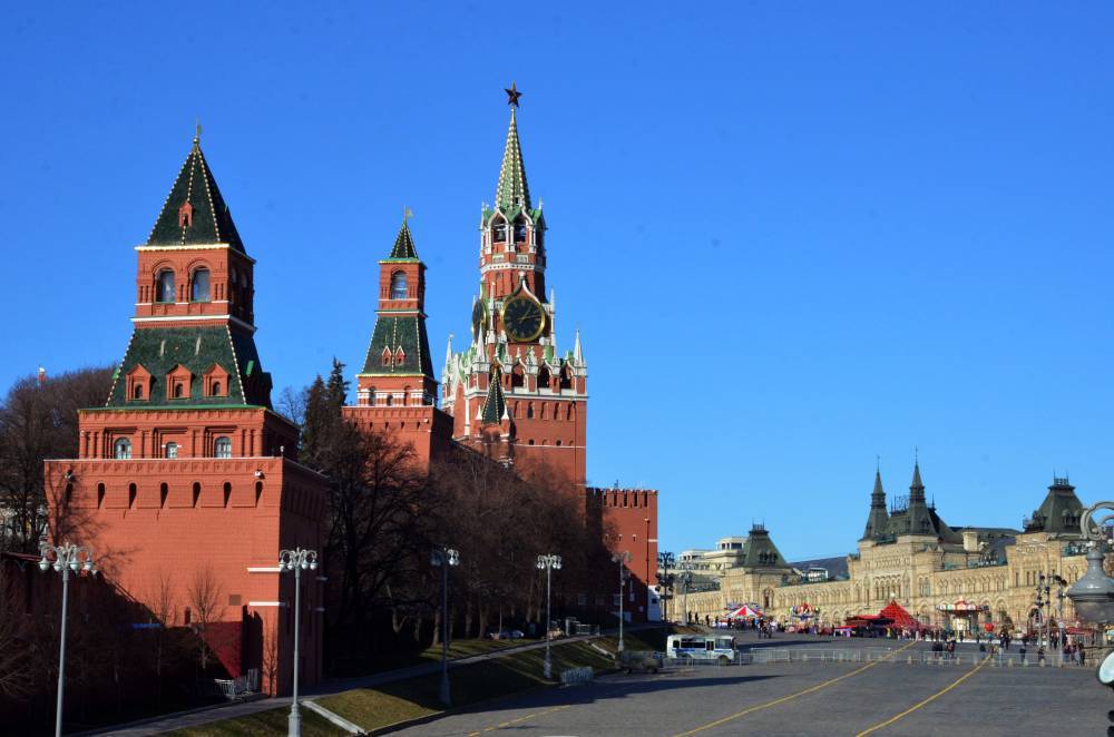 Кремль рассмотрит просьбу ветеранских организаций о переносе парада Победы