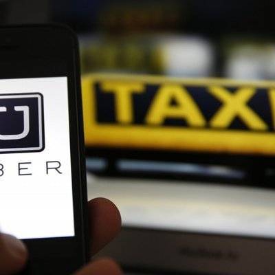 Депранс опроверг сообщения о том, что таксистам сложно проверять пропуски у клиентов