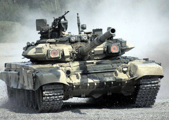 Российская армия получила первую партию улучшенных танков Т-90М "Прорыв"