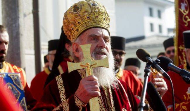 Патриарх Сербский Ириней призвал верующих встретить Пасху дома