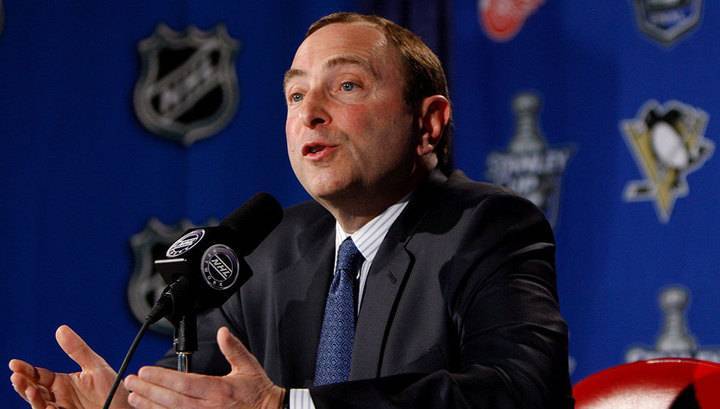 Гэри Беттмэн назвал сроки возобновления чемпионата НХЛ