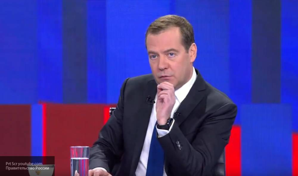 Медведев заявил, что Россия примет допмеры по поддержке экономики в условиях пандемии