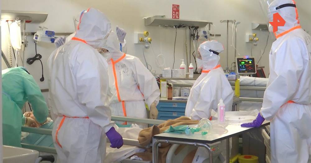 Российские врачи приступили к лечению больных в госпитале Бергамо