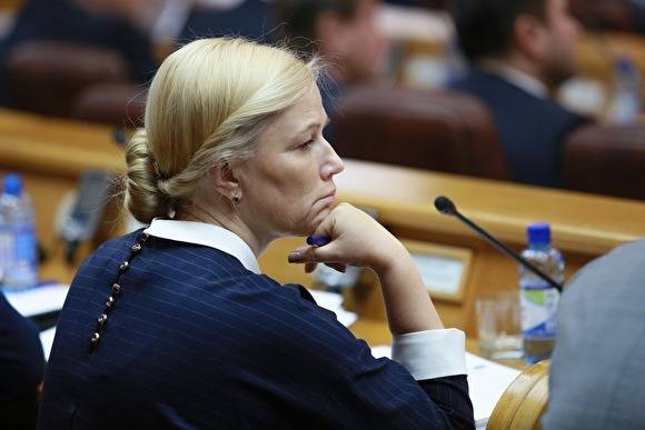 Челябинский депутат предложила снизить траты на чиновников во время эпидемии