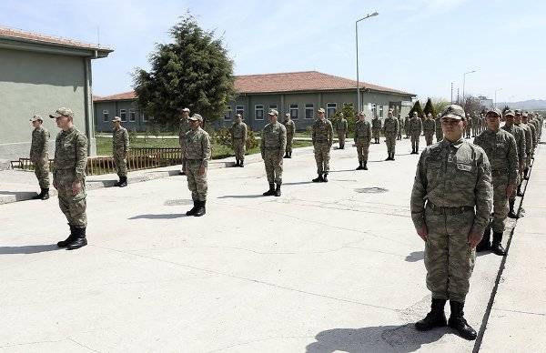 Минобороны Турции остановило демобилизацию и призыв в армию — мнение