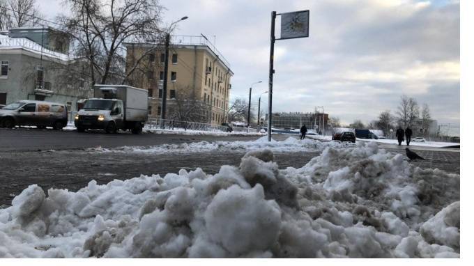 За прошедшую зиму в Петербурге использовали 13 тысяч тонн соли
