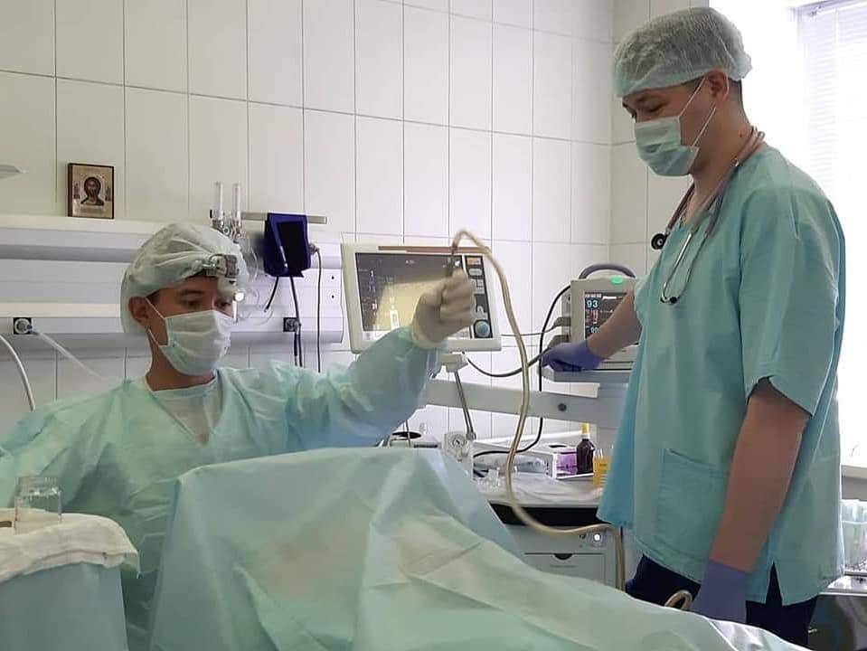 Кемеровские врачи провели уникальную операцию двухлетнему ребёнку