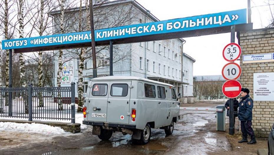 После операции в Петербурге в Кирове умерла заражённая коронавирусом женщина