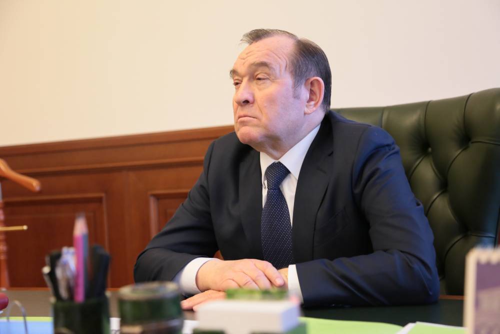 Петр Бирюков сообщил, что в Москве приостановили ремонт дорог, кроме «ямочного»