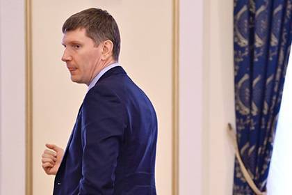 Российский министр получил выговор после попытки взять льготный кредит
