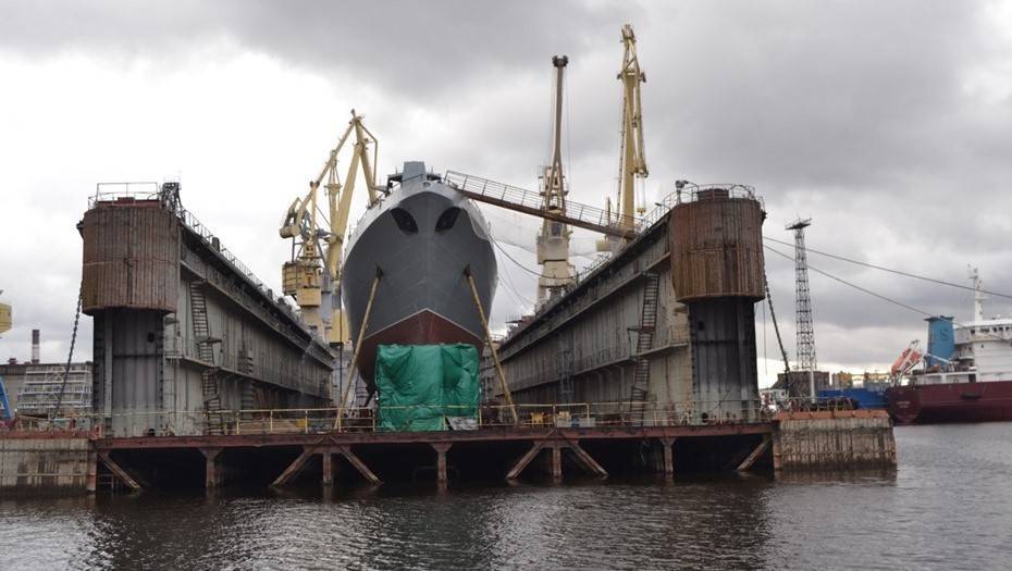Северная верфь начала подготовку к спуску на воду фрегата "Адмирал Головко"