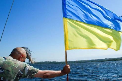 Украина показала свой флаг в Азовском море