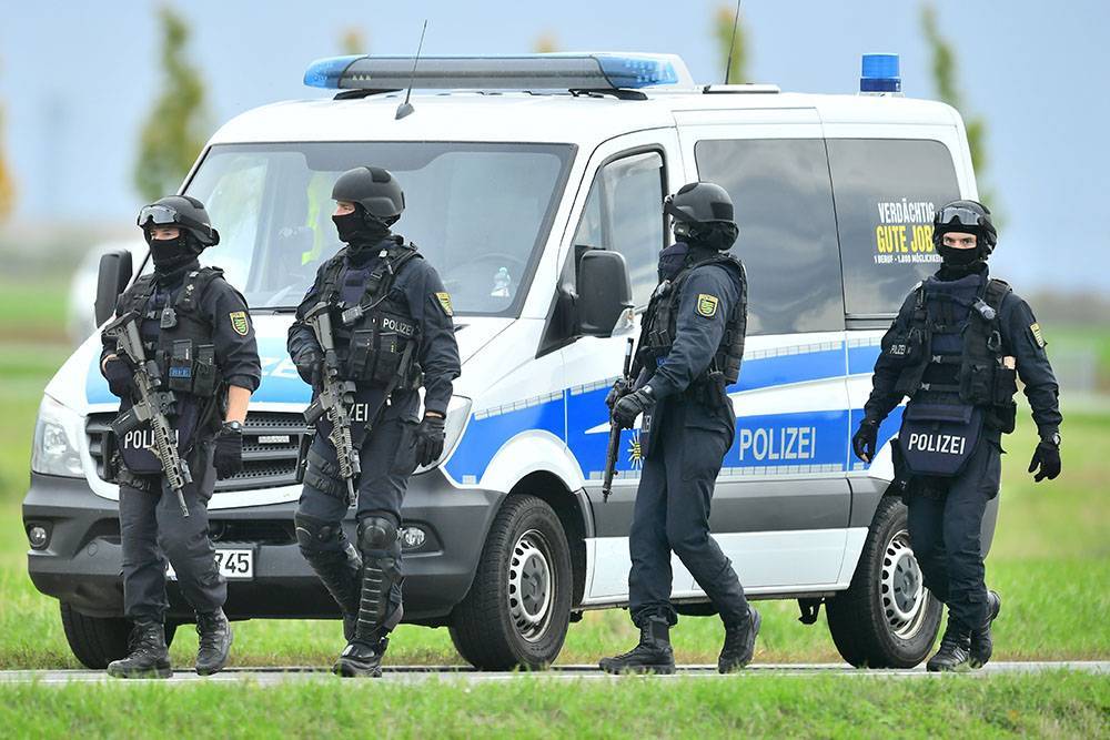 В Германии задержали пятерых предполагаемых членов ИГИЛ из Таджикистана