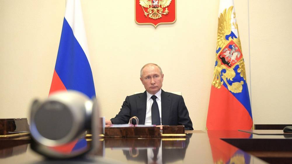 Путин пообещал поддержку строительному комплексу, назвав его локомотивом экономики