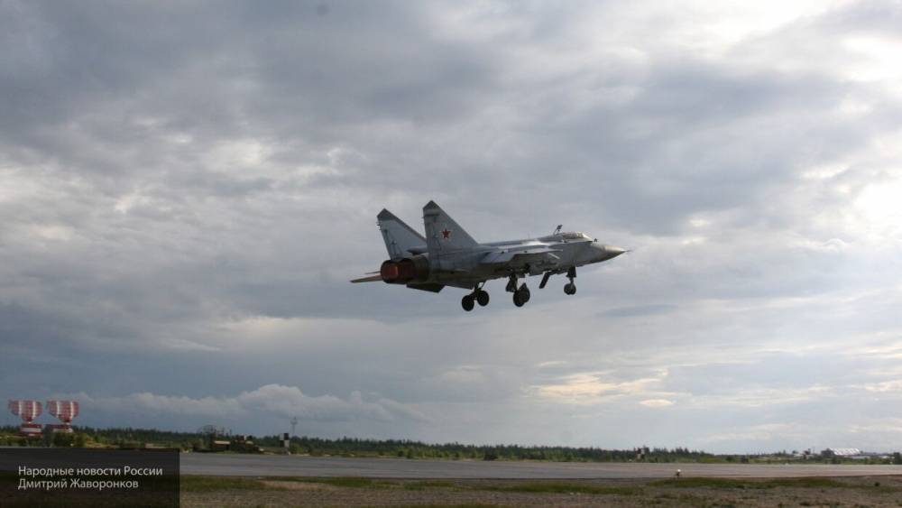 Военный самолет МиГ-31 разбился в Казахстане