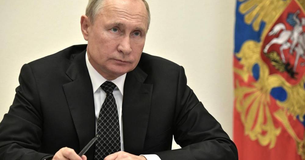 Путин отложил проведение парада Победы из-за коронавируса