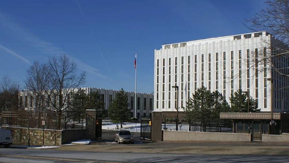 Посольство России в США выяснило местонахождение 17 российских школьников