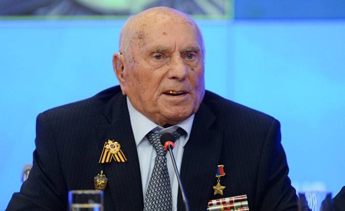 NYT: Алексей Ботян, советский шпион, провозглашенный «героем», скончался в возрасте 103 лет