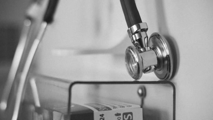 Три медика с коронавирусом находятся в тяжелом состоянии в Боткинской больнице