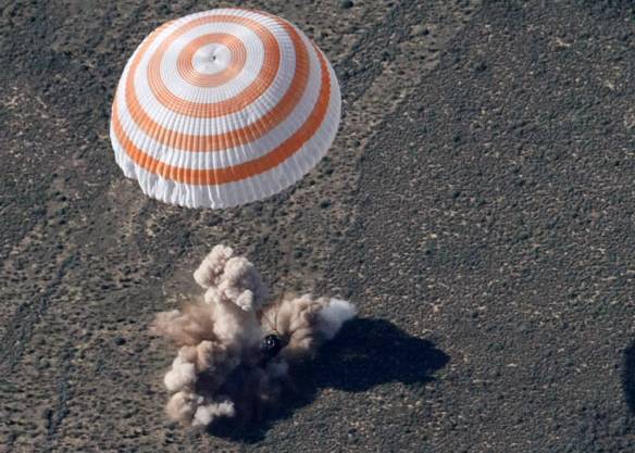 Из космоса – в обсервацию: экипаж МКС благополучно прибыл на коронавирусную Землю