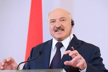 Лукашенко посетовал на нарекания «озабоченных братьев на востоке»