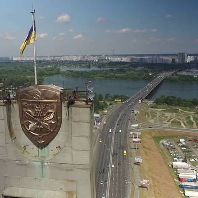 Киев утром 17 апреля занял первое место среди крупных городов по степени загрязнения воздуха