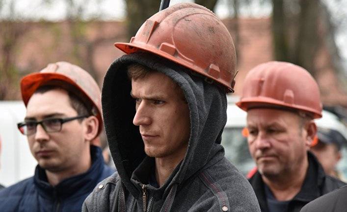 Апостроф: на Украине без работы могут остаться миллионы