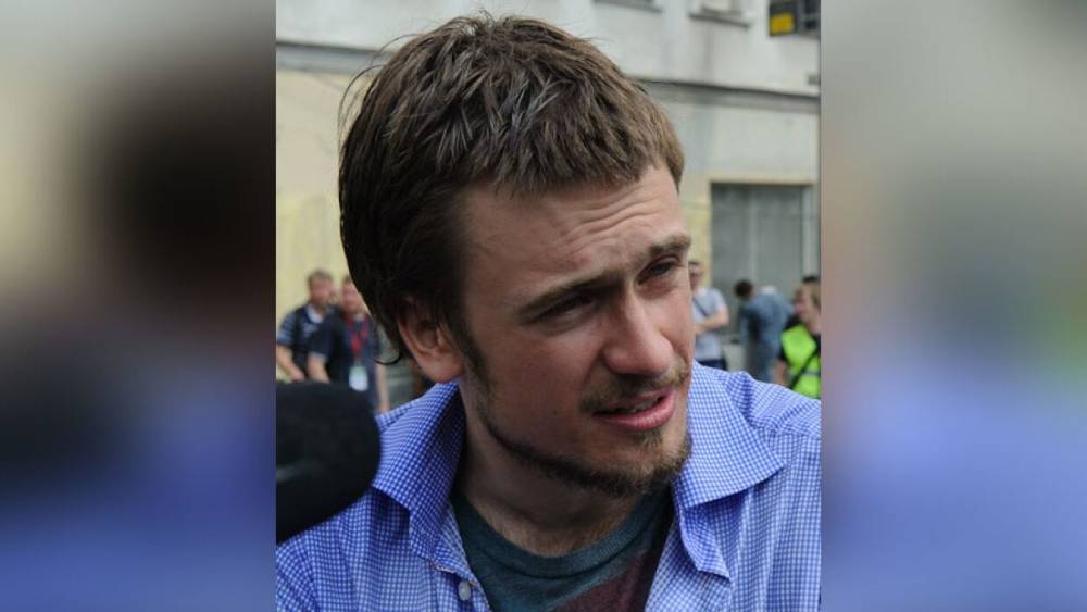 В Москве задержали гулявшего в полицейской форме мужчину во время самоизоляции