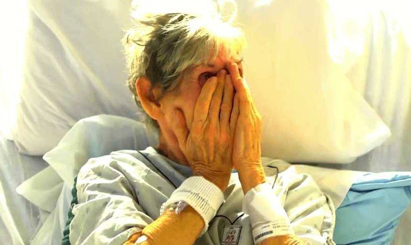 Семья бросила 96-летнюю бабушку в больнице, опасаясь коронавируса